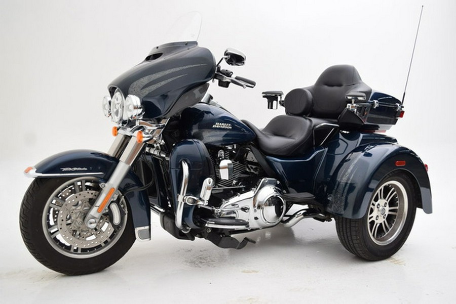 2016 Harley-Davidson Trike FLHTCUTG - Tri Glide Ultra