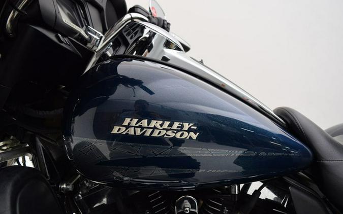 2016 Harley-Davidson Trike FLHTCUTG - Tri Glide Ultra