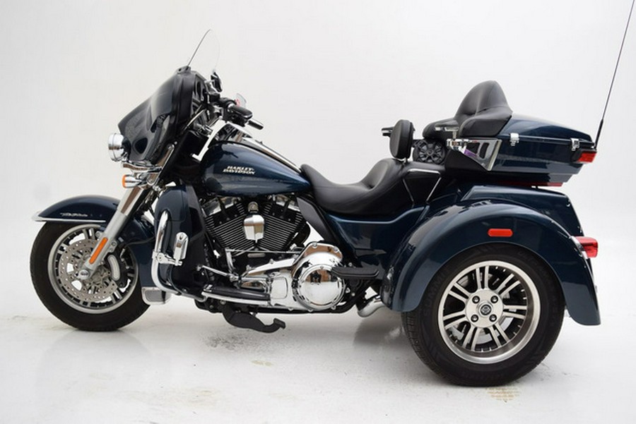 2016 Harley-Davidson Trike FLHTCUTG - Tri Glide Ultra