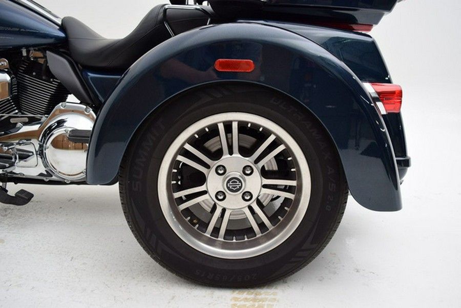 2016 Harley-Davidson Trike FLHTCUTG - Tri Glide Ultra