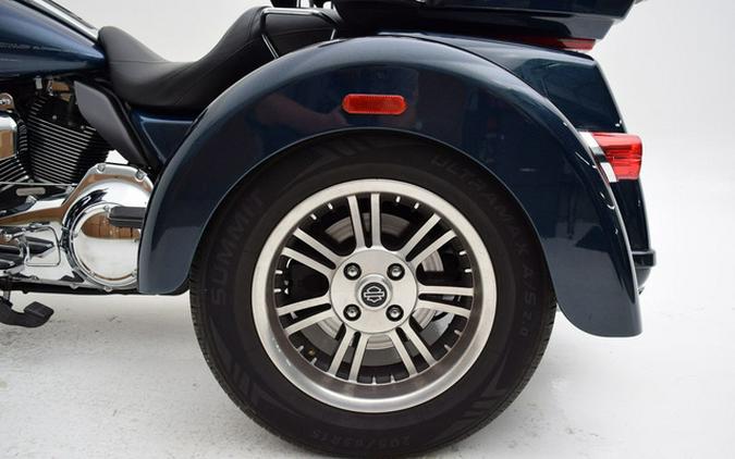 2016 Harley-Davidson Trike FLHTCUTG - Tri Glide Ultra