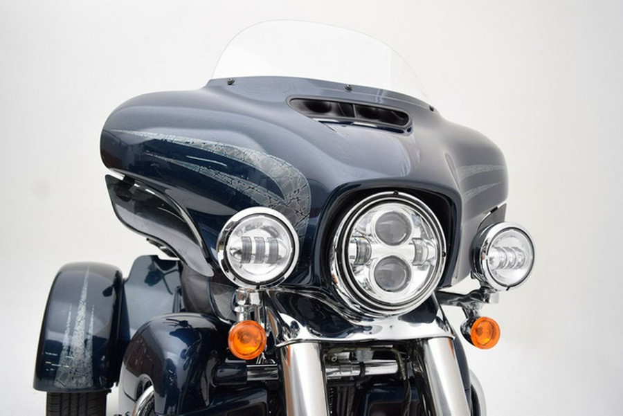2016 Harley-Davidson Trike FLHTCUTG - Tri Glide Ultra