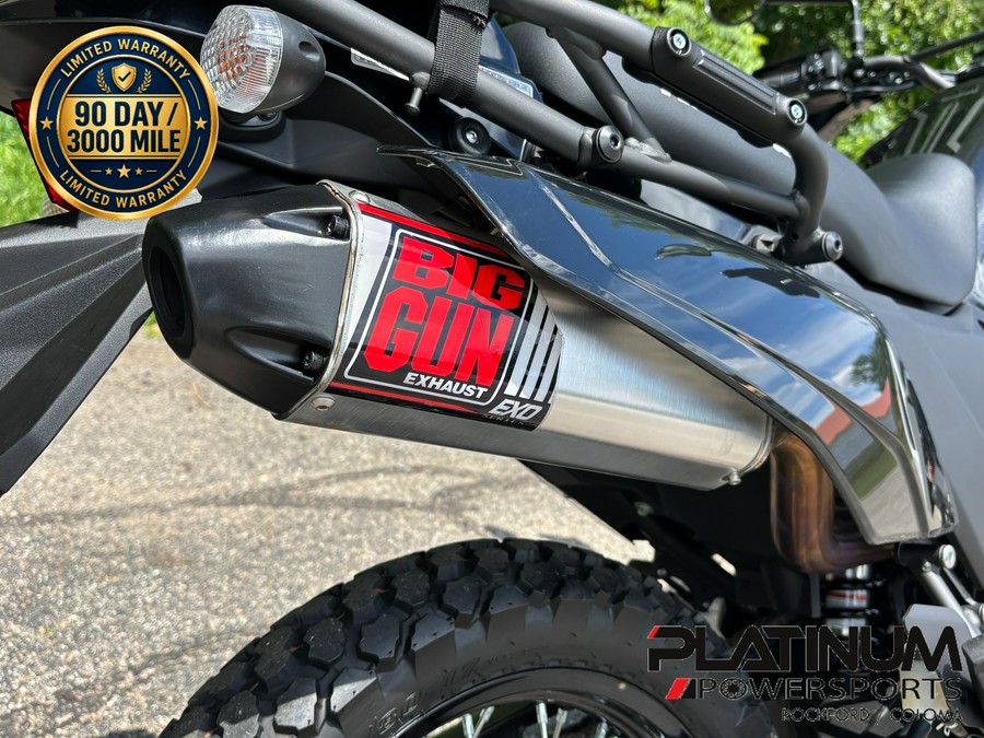 2025 Kawasaki KLR 650 Pearl Crystal White/Metallic Carbon Gray - UA36531