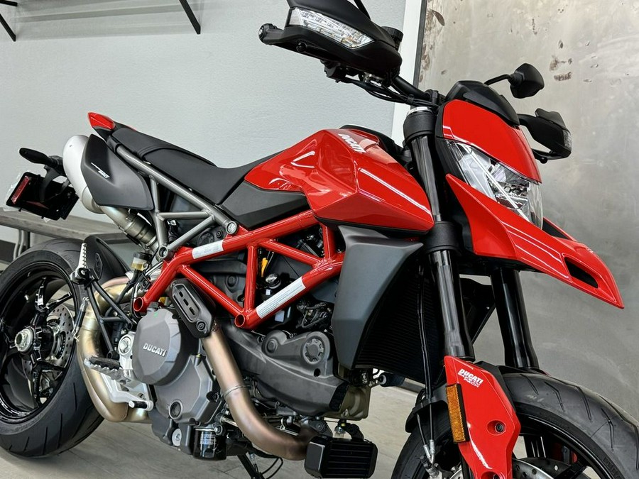 2023 Ducati Hypermotard 950 Ducati Red