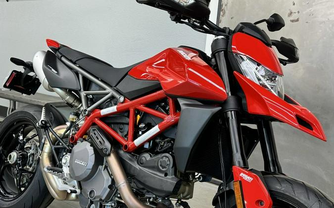 2023 Ducati Hypermotard 950 Ducati Red