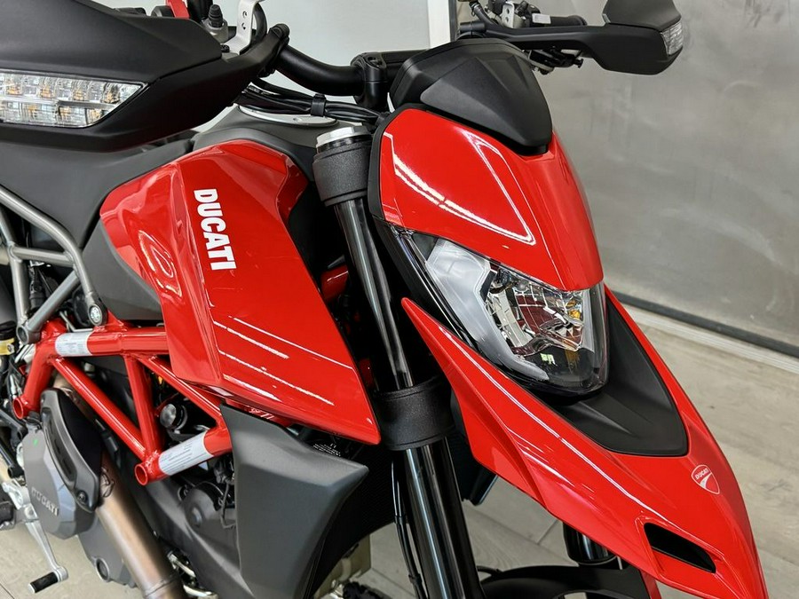 2023 Ducati Hypermotard 950 Ducati Red