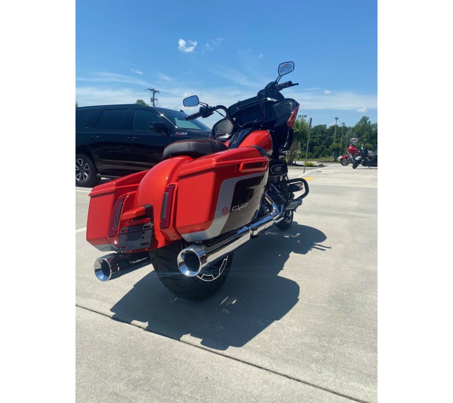 2024 Harley-Davidson CVO™ Road Glide Legendary Orange