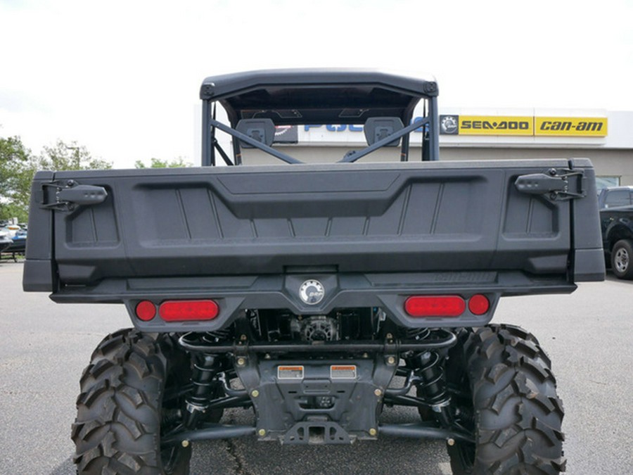 2024 Can-Am Defender 6X6 XT HD10