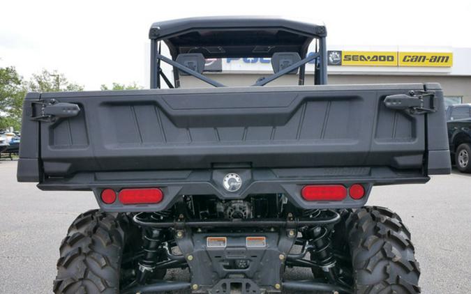 2024 Can-Am Defender 6X6 XT HD10