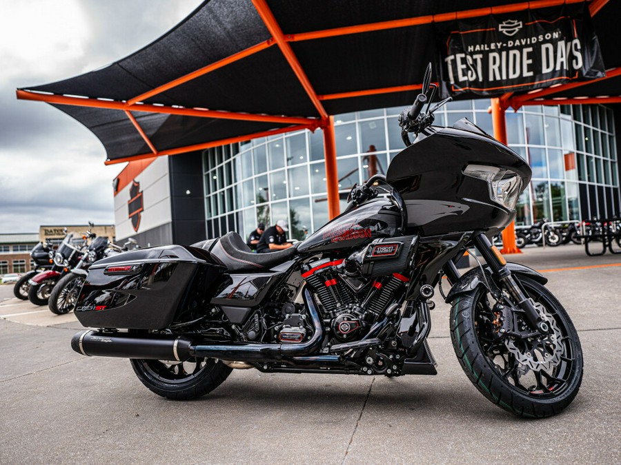 Custom Painted 2024 CVO Road Glide ST