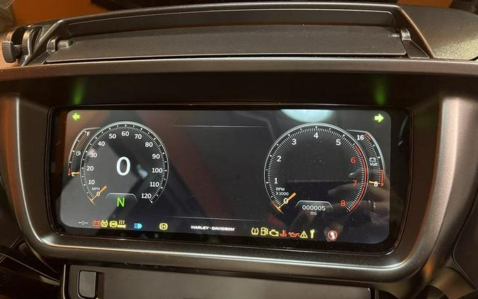 2025 Harley-Davidson® FLHX - Street Glide®