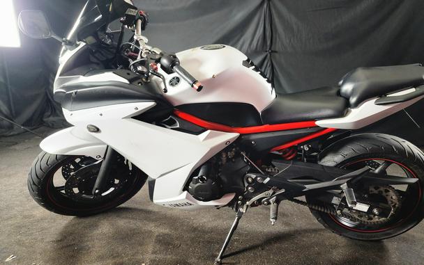 2013 YAMAHA FZ6R - F011668