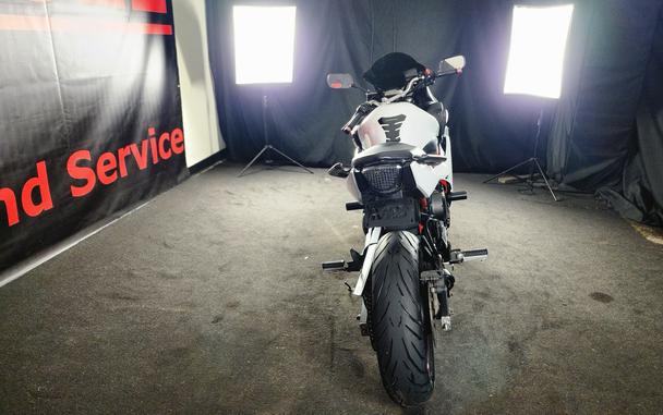 2013 YAMAHA FZ6R - F011668