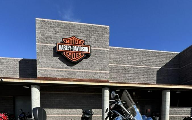 2016 Harley-Davidson® FLSTC - Heritage Softail® Classic