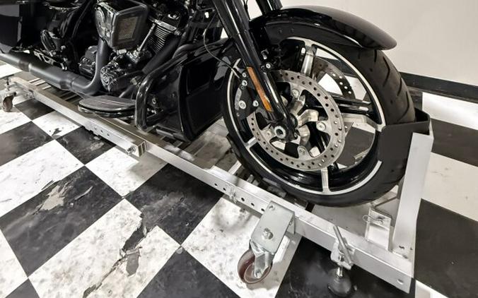 FLTRX 2025 Road Glide™