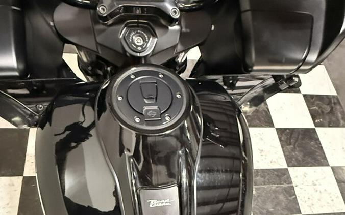 FLTRX 2025 Road Glide™