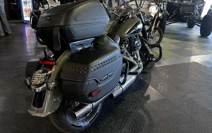 2021 Harley-Davidson FLHCS - Heritage Classic 114