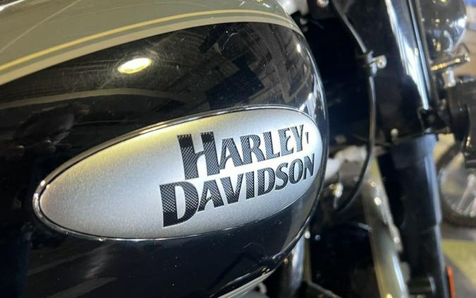 2021 Harley-Davidson FLHCS - Heritage Classic 114