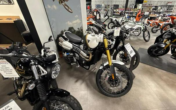 2026 Triumph Scrambler 1200 XE Sapphire black