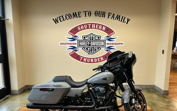 New 2026 Harley-Davidson Street Glide Grand American Touring Motorcycle For Sale Near Memphis, TN