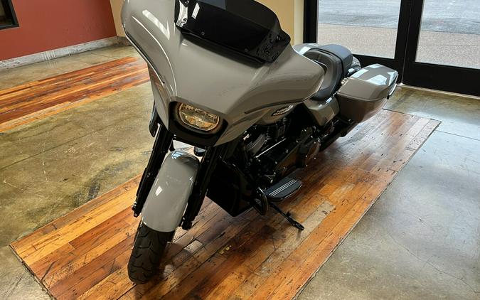 New 2026 Harley-Davidson Street Glide Grand American Touring Motorcycle For Sale Near Memphis, TN