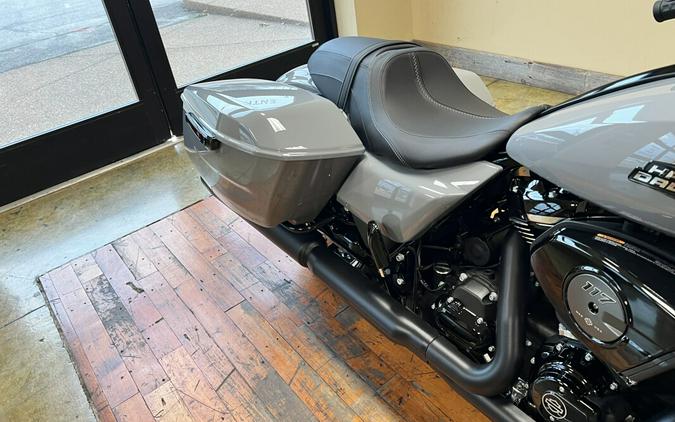 New 2026 Harley-Davidson Street Glide Grand American Touring Motorcycle For Sale Near Memphis, TN