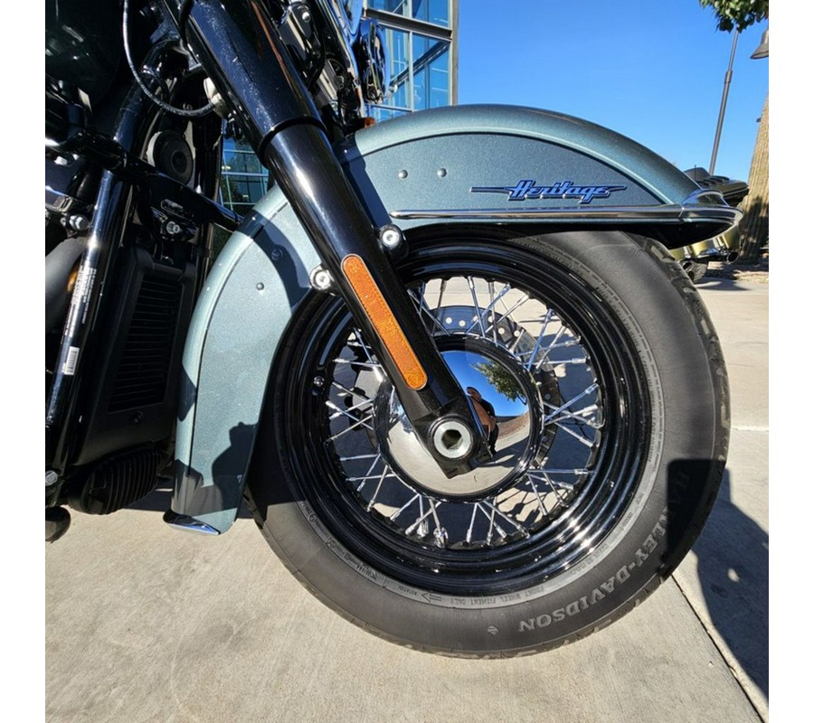 2020 Harley-Davidson® FLHCS - Heritage Classic 114