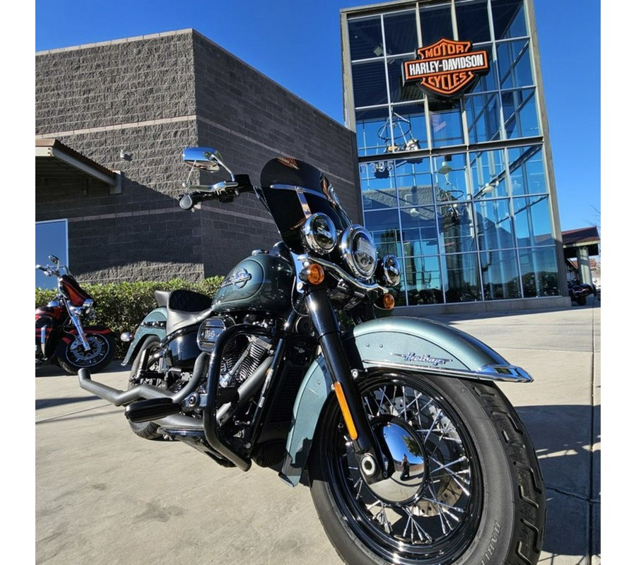 2020 Harley-Davidson® FLHCS - Heritage Classic 114