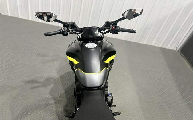 2026 Ducati Diavel V4 Black Roadster V4