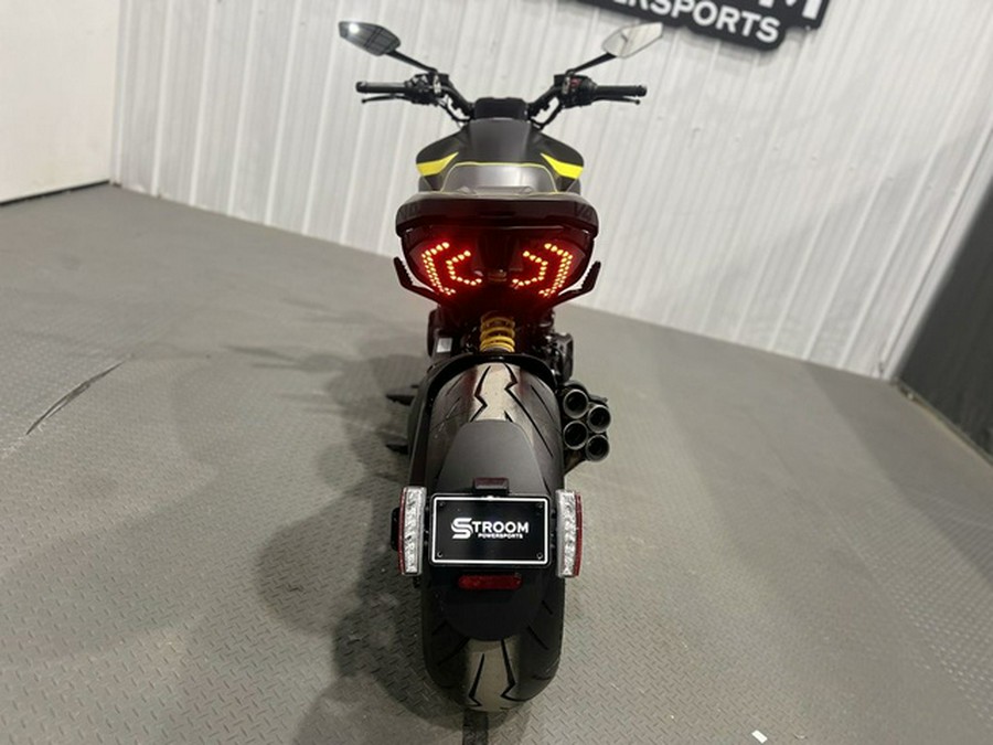 2026 Ducati Diavel V4 Black Roadster V4