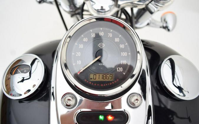 2014 Harley-Davidson FXDWG103