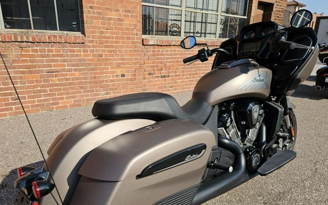 2021 Indian Motorcycle® Challenger Dark Horse®