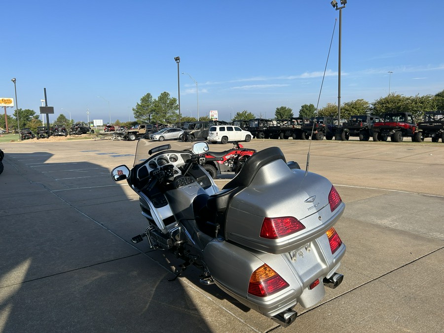 2005 Honda GOLD WING