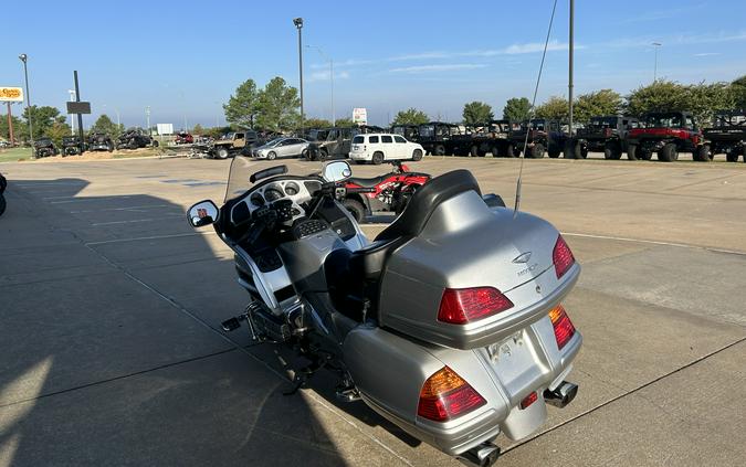 2005 Honda GOLD WING