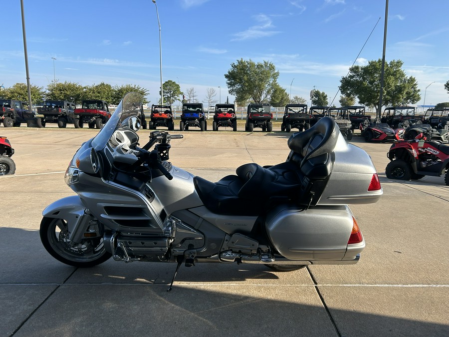 2005 Honda GOLD WING