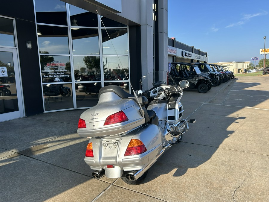 2005 Honda GOLD WING