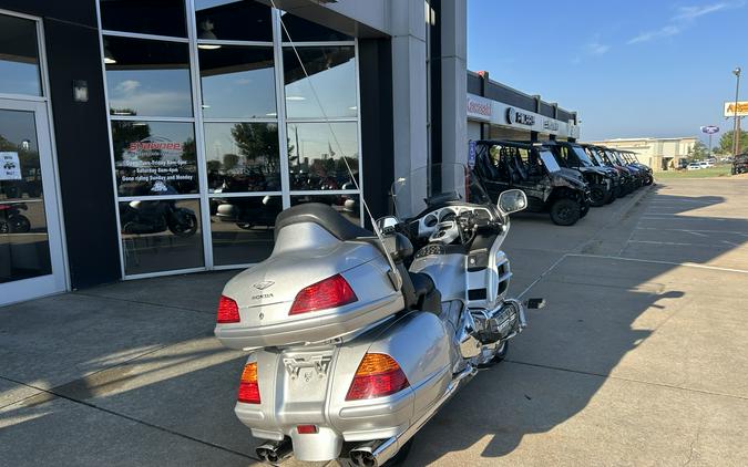 2005 Honda GOLD WING