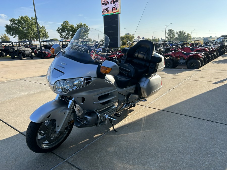 2005 Honda GOLD WING