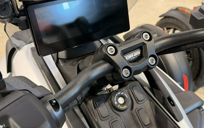 2025 Can-Am Canyon? XT