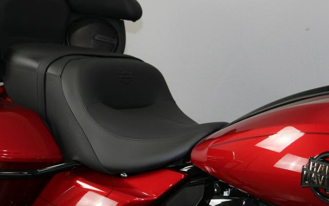 2026 Harley-Davidson® Road Glide Limited Brilliant Red