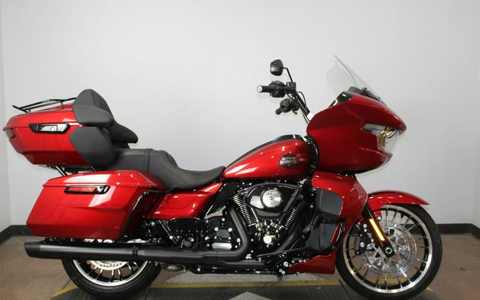 2026 Harley-Davidson® Road Glide Limited Brilliant Red