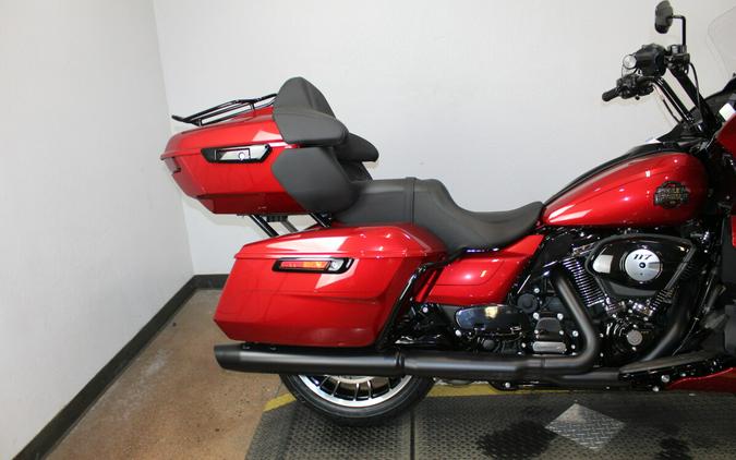 2026 Harley-Davidson® Road Glide Limited Brilliant Red