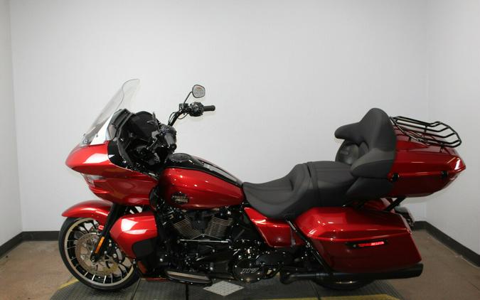 2026 Harley-Davidson® Road Glide Limited Brilliant Red