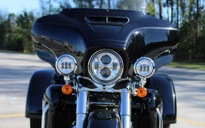 2023 Harley-Davidson® FLHTCUTG - Tri Glide® Ultra