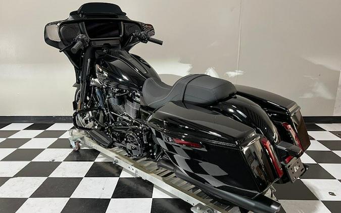 Street Glide™