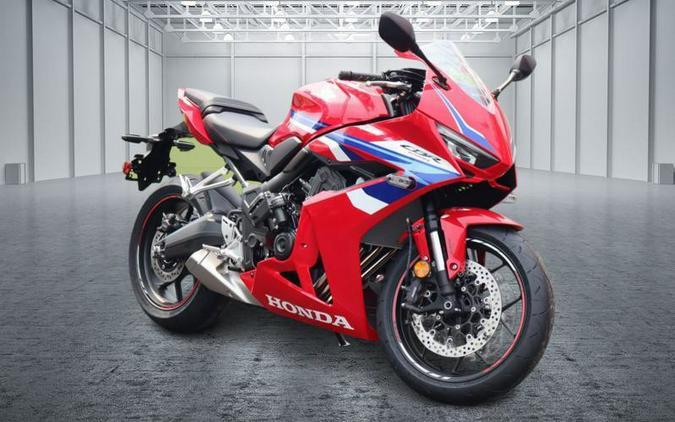 2026 CBR650R E-Clutch - Honda