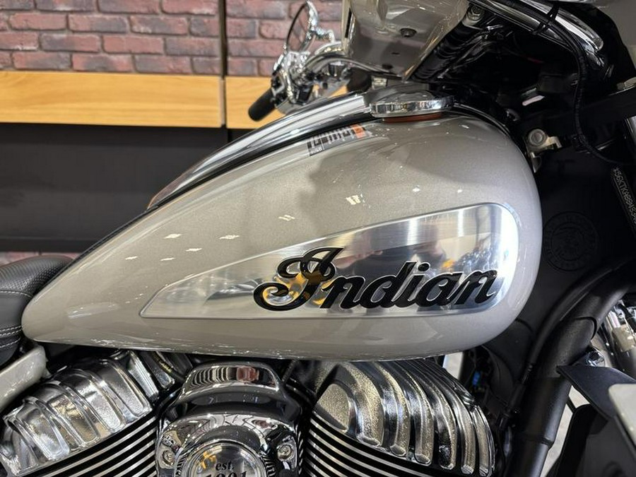 2025 Indian Motorcycle® Roadmaster® Limited Silver Quartz Metallic