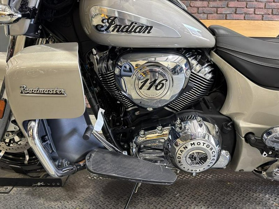 2025 Indian Motorcycle® Roadmaster® Limited Silver Quartz Metallic