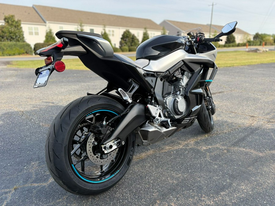 2026 CFMOTO 675SS