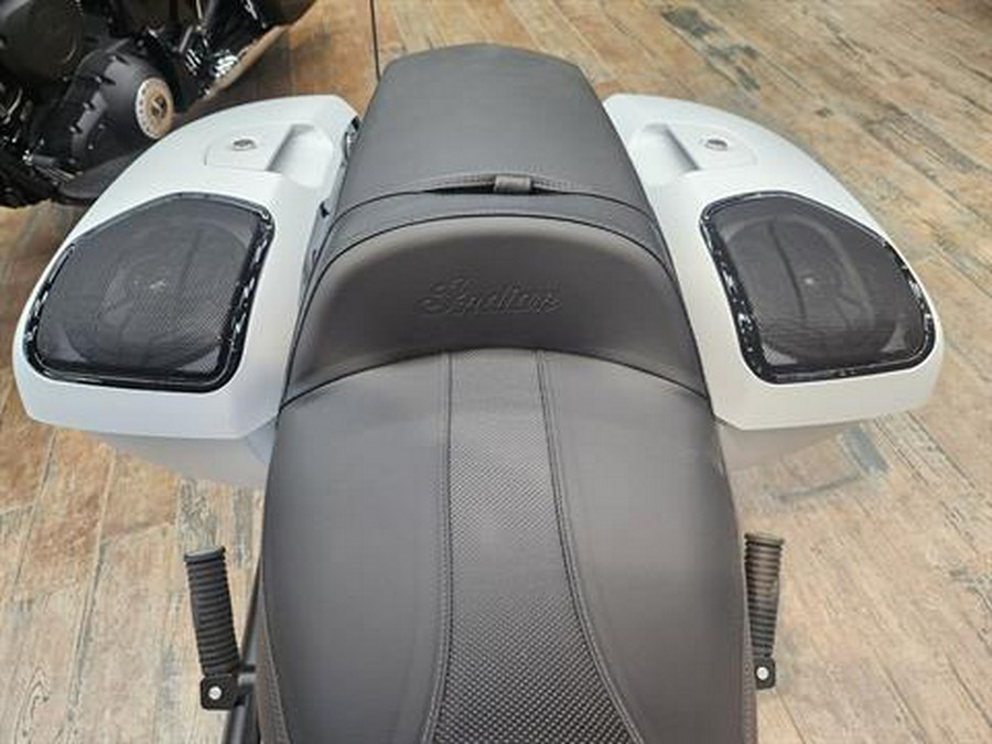 2024 Indian Motorcycle Chieftain® Dark Horse® with PowerBand Audio Package